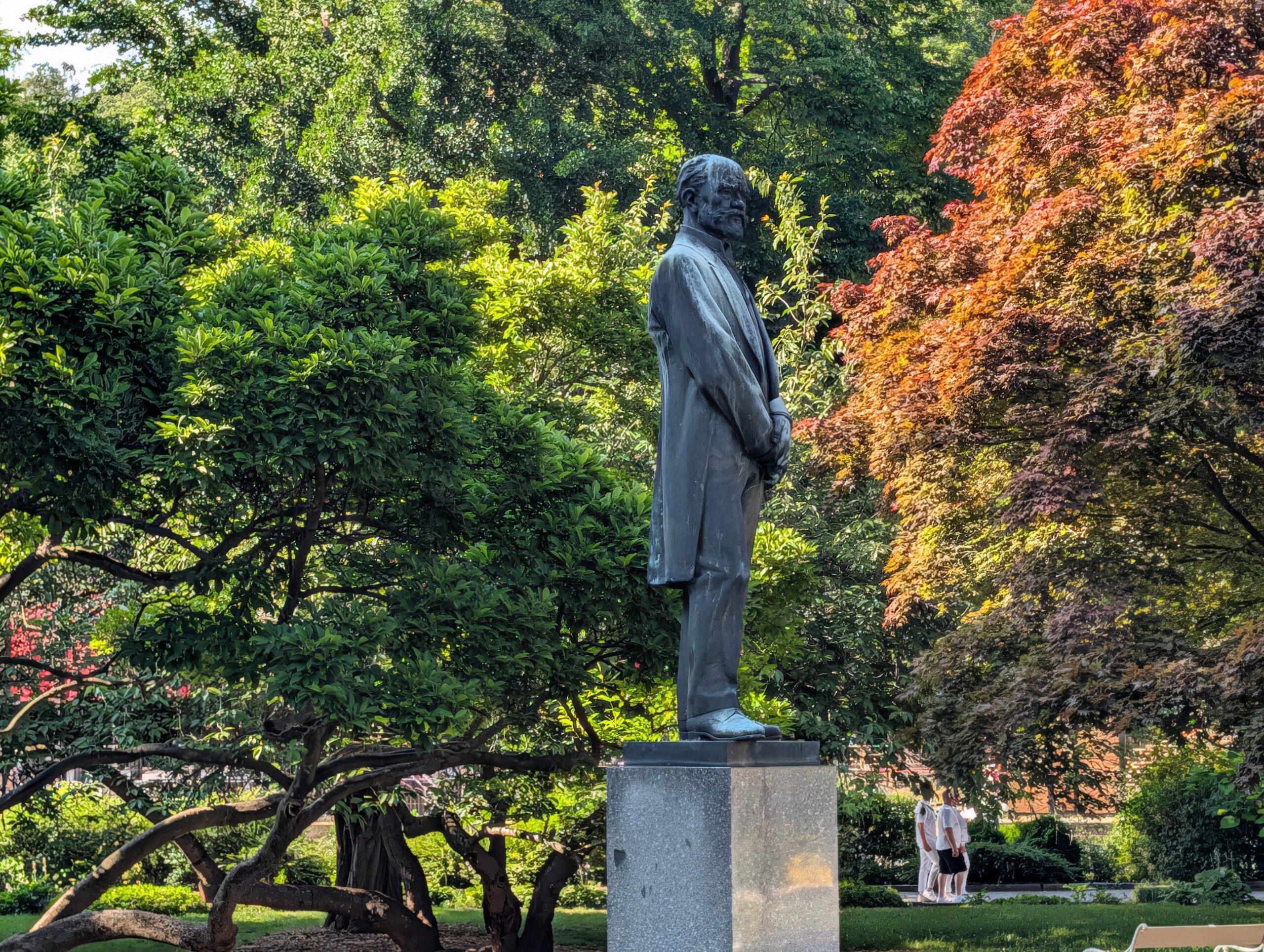 Antonín-Dvořák-Denkmal (Pomník Antonína Dvořáka) im Dvořák-Park (Dvořákovy sady) in Karlsbad.